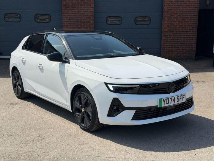 Vauxhall Astra 54kWh GS Auto 5dr Vauxhall Astra 54kWh GS Auto 5dr