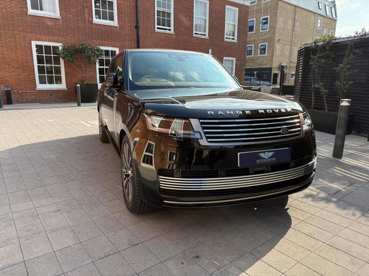 Land Rover Range Rover 3.0 P460e 38.2kWh SV Auto 4WD Euro 6 (s/s) 5dr (LWB) Land Rover Range Rover 3.0 P460e 38.2kWh SV Auto 4WD Euro 6 (s/s) 5dr (LWB)