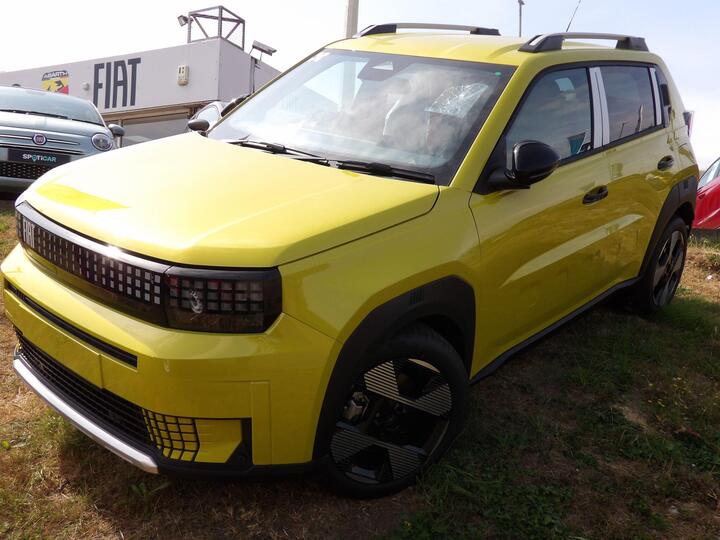 Fiat Grande Panda 44kWh La Prima Auto 5dr (7kW Charger)