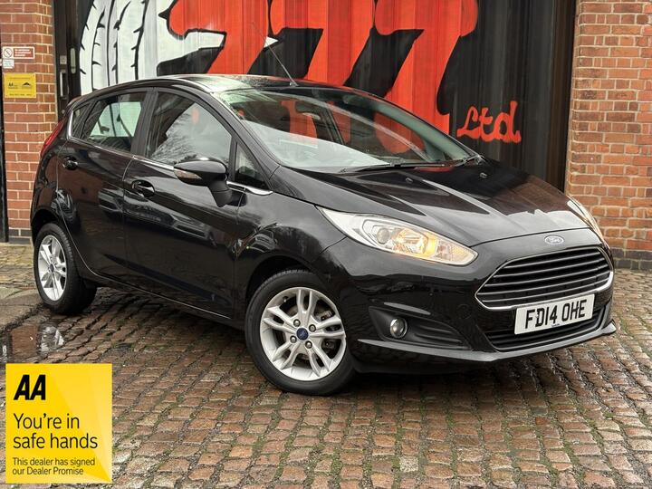 Ford FIESTA 1.0T EcoBoost Zetec Euro 5 (s/s) 5dr