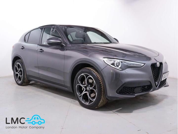 Alfa Romeo STELVIO 2.0T Sprint Auto Q4 AWD Euro 6 (s/s) 5dr Alfa Romeo STELVIO 2.0T Sprint Auto Q4 AWD Euro 6 (s/s) 5dr