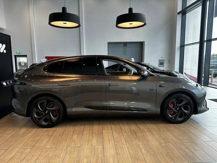 MG MG IM6 100kWh Performance Auto 4WD 5dr