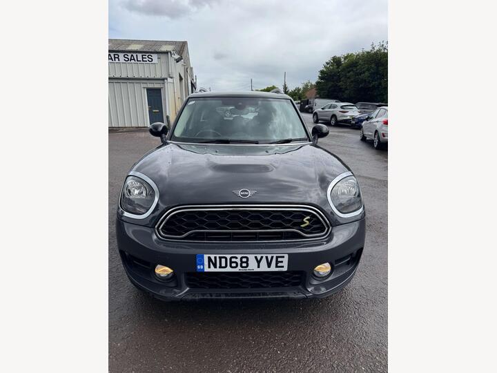 MINI COUNTRYMAN 1.5 7.6kWh Cooper SE Auto ALL4 Euro 6 (s/s) 5dr MINI COUNTRYMAN 1.5 7.6kWh Cooper SE Auto ALL4 Euro 6 (s/s) 5dr