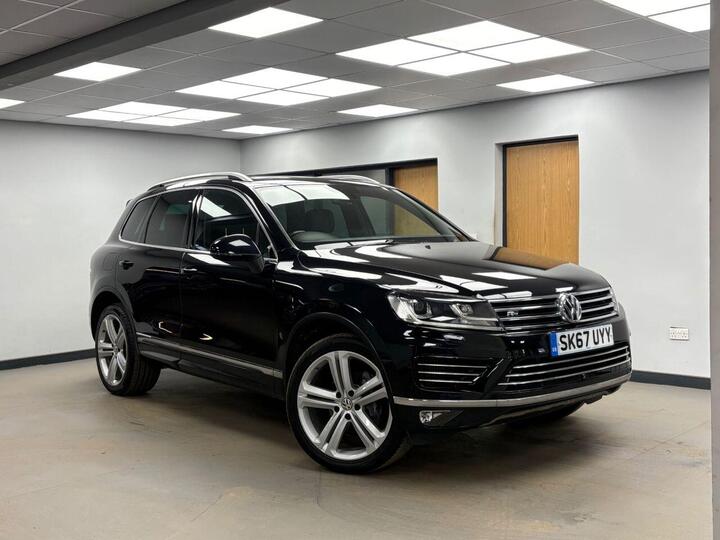 Volkswagen TOUAREG 3.0 TDI V6 R-Line Plus Tiptronic 4WD Euro 6 (s/s) 5dr Volkswagen TOUAREG 3.0 TDI V6 R-Line Plus Tiptronic 4WD Euro 6 (s/s) 5dr