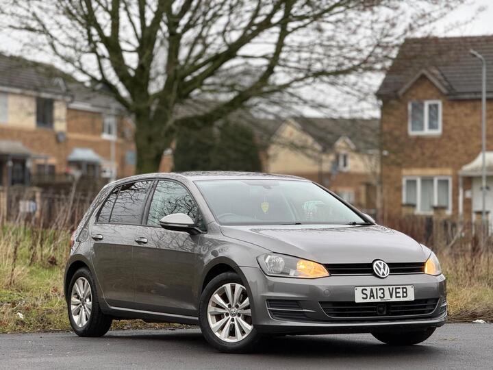 Volkswagen Golf 1.6 TDI BlueMotion Tech SE Euro 5 (s/s) 5dr