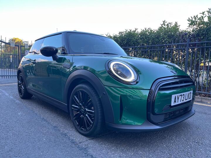 MINI Hatch 1.5 Cooper Exclusive Steptronic Euro 6 (s/s) 3dr