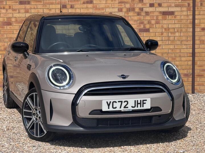 MINI Hatch 1.5 Cooper Exclusive Steptronic Euro 6 (s/s) 5dr