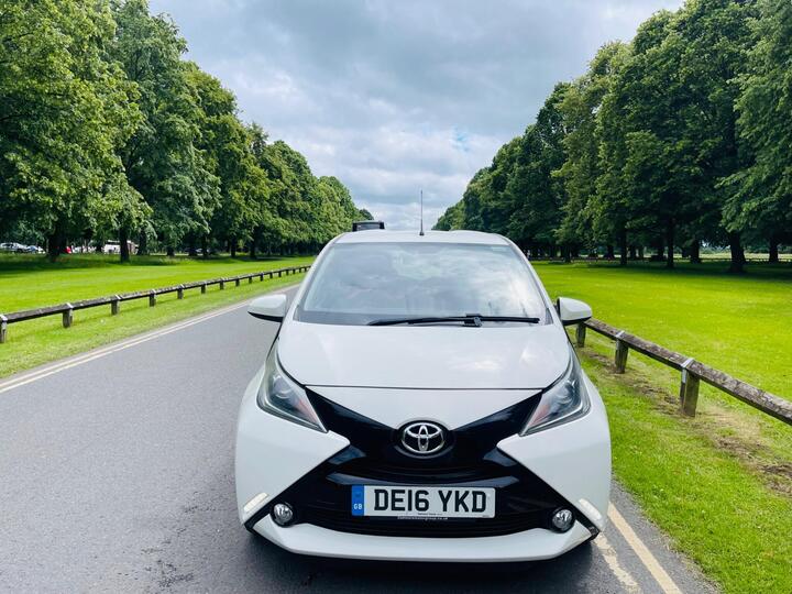 Toyota AYGO 1.0 VVT-i X-pression Euro 6 5dr