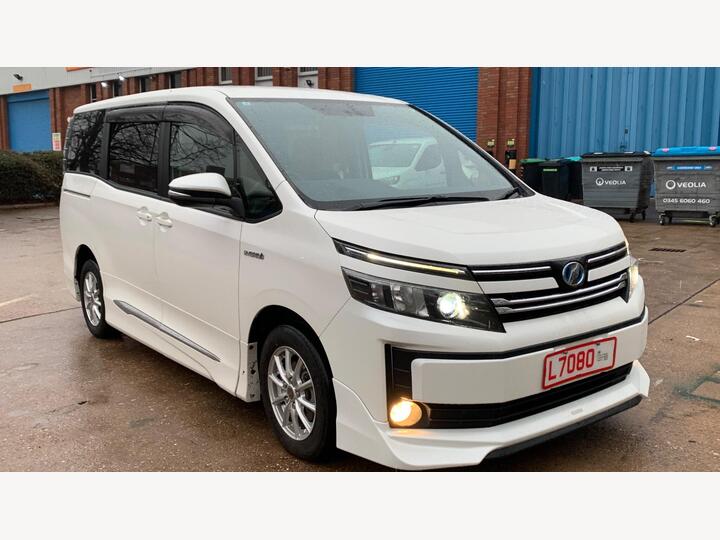 Toyota Voxy 1.8 PETROL HYBRID AUTO 7 SEATS MPV ULEZ
