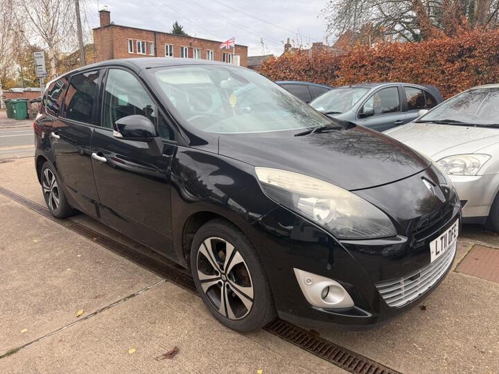 Renault Grand Scenic 1.9 DCi Dynamique TomTom Euro 5 5dr Renault Grand Scenic 1.9 DCi Dynamique TomTom Euro 5 5dr