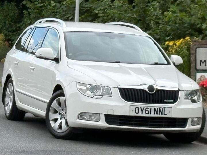 Skoda Superb 1.6 TDI Elegance GreenLine II Euro 5 (s/s) 5dr