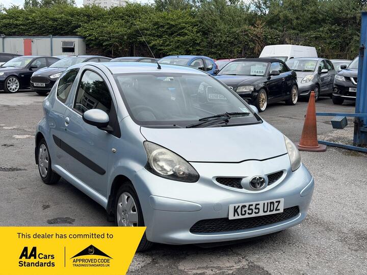 Toyota AYGO 1.0 VVT-i + MultiMode Euro 4 3dr Toyota AYGO 1.0 VVT-i + MultiMode Euro 4 3dr