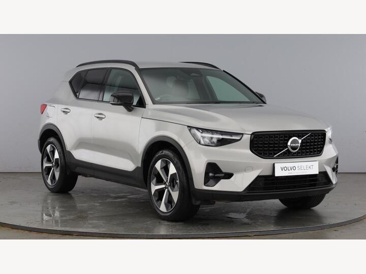 Volvo XC40 2.0 B4 MHEV Plus DCT Auto AWD Euro 6 (s/s) 5dr