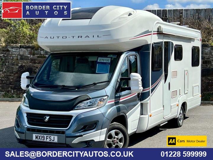 Fiat AUTO-TRAIL 2.3 TRIBUTE 736 130 BHP 2X DOUBLE BEDS 1 SINGLE BED
