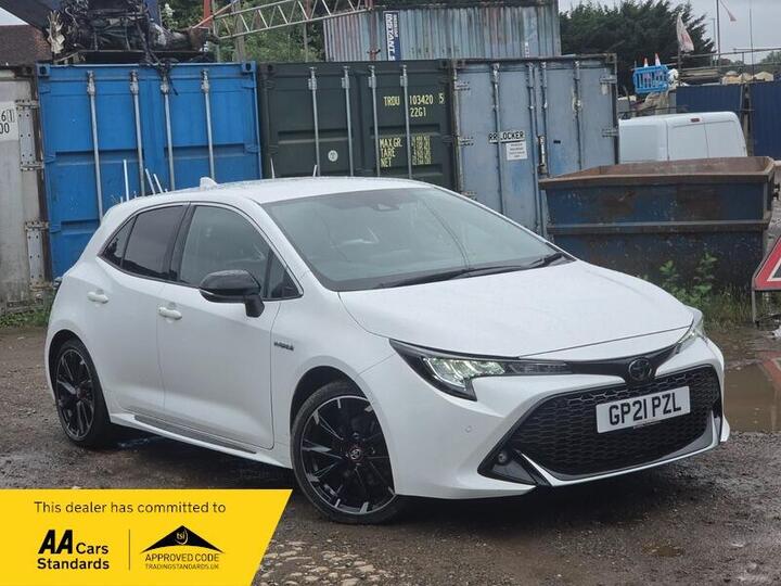 Toyota Corolla 2.0 VVT-h GR SPORT CVT Euro 6 (s/s) 5dr Toyota Corolla 2.0 VVT-h GR SPORT CVT Euro 6 (s/s) 5dr