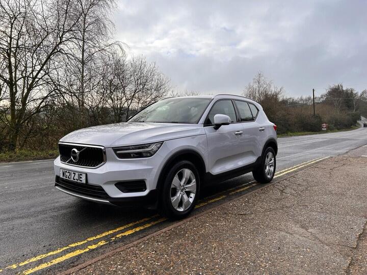 Volvo XC40 1.5 T3 Momentum Euro 6 (s/s) 5dr