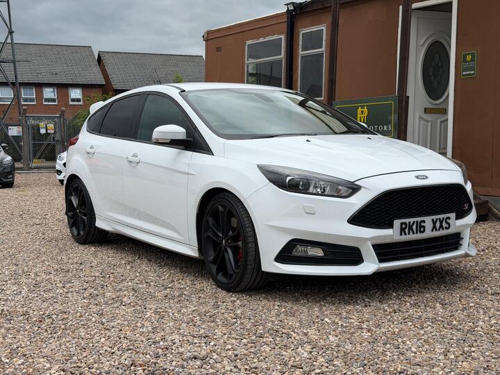 Ford Focus 2.0T EcoBoost ST-3 Euro 6 (s/s) 5dr