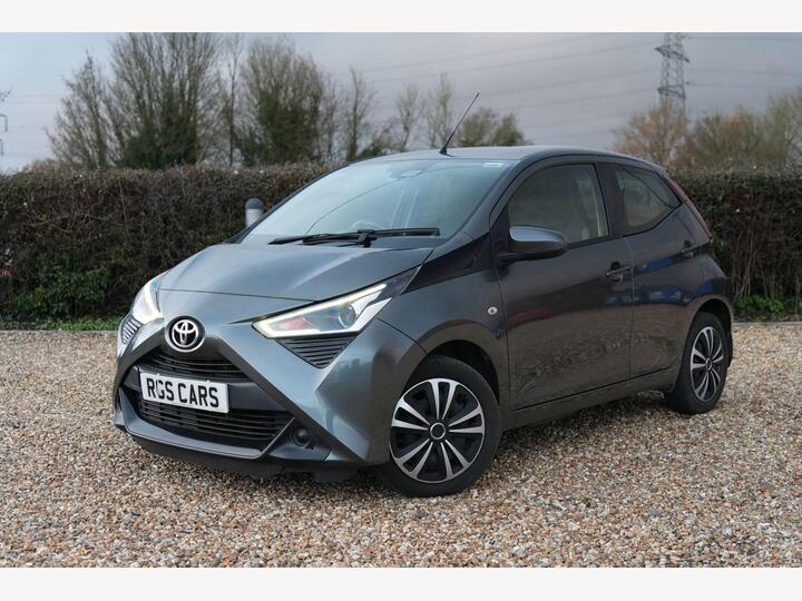 Toyota AYGO 1.0 VVT-i X-play Euro 6 (s/s) 5dr