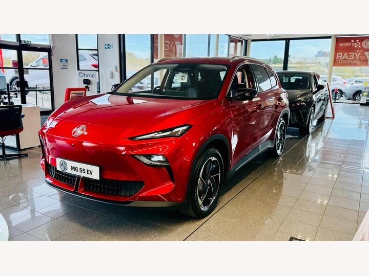 MG MGS5 64kWh Trophy Long Range Auto 5dr