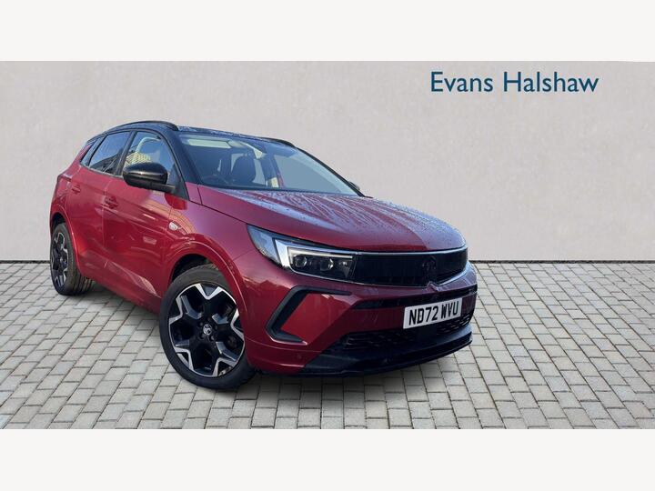 Vauxhall GRANDLAND DIESEL HATCHBACK 1.5 Turbo D Ultimate Auto Euro 6 (s/s) 5dr Vauxhall GRANDLAND DIESEL HATCHBACK 1.5 Turbo D Ultimate Auto Euro 6 (s/s) 5dr
