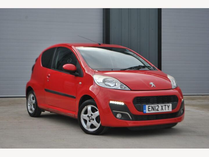 Peugeot 107 1.0 12V Allure Euro 5 3dr Peugeot 107 1.0 12V Allure Euro 5 3dr