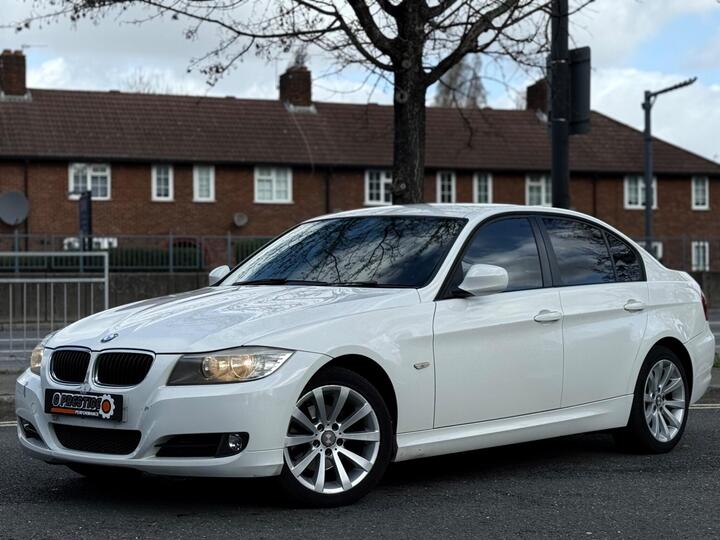 BMW 3 Series 2.0 318i SE Steptronic Euro 5 4dr