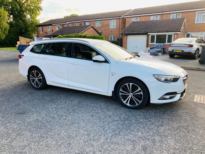 Vauxhall Insignia 2.0 Turbo D BlueInjection SRi Nav Sports Tourer Euro 6 (s/s) 5dr