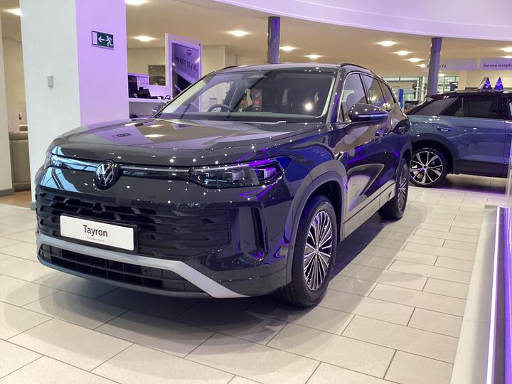 Volkswagen Tayron 1.5 ETSI MHEV Life DSG Euro 6 (s/s) 5dr