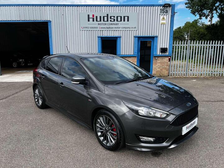 Ford FOCUS 1.5 TDCi ST-Line Euro 6 (s/s) 5dr