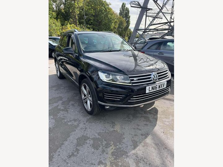 Volkswagen Touareg 3.0 TDI V6 BlueMotion Tech R-Line Tiptronic 4WD Euro 6 (s/s) 5dr