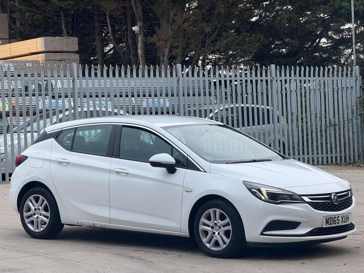 Vauxhall Astra 1.6 CDTi EcoTEC BlueInjection Design Euro 6 5dr