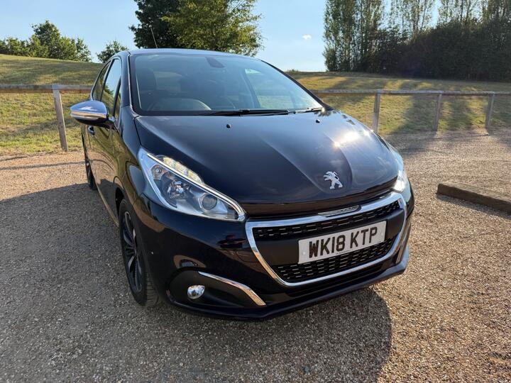 Peugeot 208 1.2 PureTech Allure Premium Euro 6 (s/s) 5dr