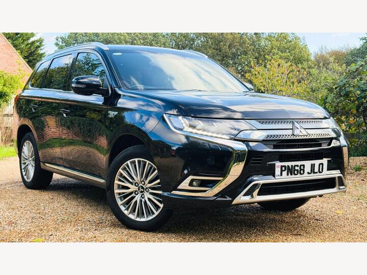 Mitsubishi OUTLANDER 2.4h TwinMotor 13.8kWh 4h CVT 4WD Euro 6 (s/s) 5dr