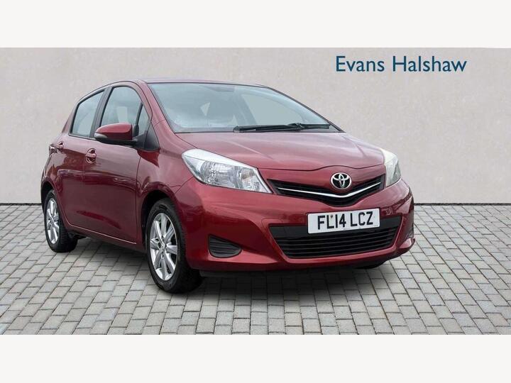 Toyota YARIS HATCHBACK 1.33 Dual VVT-i Icon Euro 5 5dr