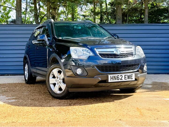 Vauxhall Antara 2.2 CDTi Exclusiv 2WD Euro 5 (s/s) 5dr Vauxhall Antara 2.2 CDTi Exclusiv 2WD Euro 5 (s/s) 5dr