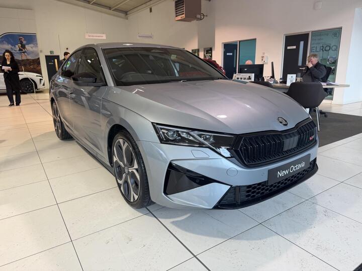 Skoda Octavia 2.0 TSI VRS DSG Euro 6 (s/s) 5dr