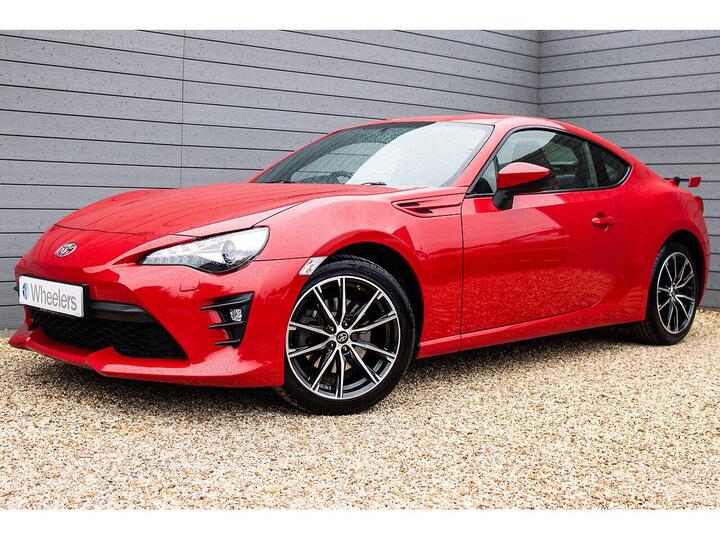 Toyota GT86 2.0 Boxer D-4S Pro Euro 6 2dr