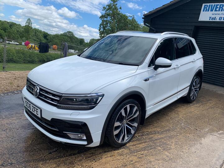 Volkswagen Tiguan 2.0 TDI BlueMotion Tech R-Line DSG 4Motion Euro 6 (s/s) 5dr