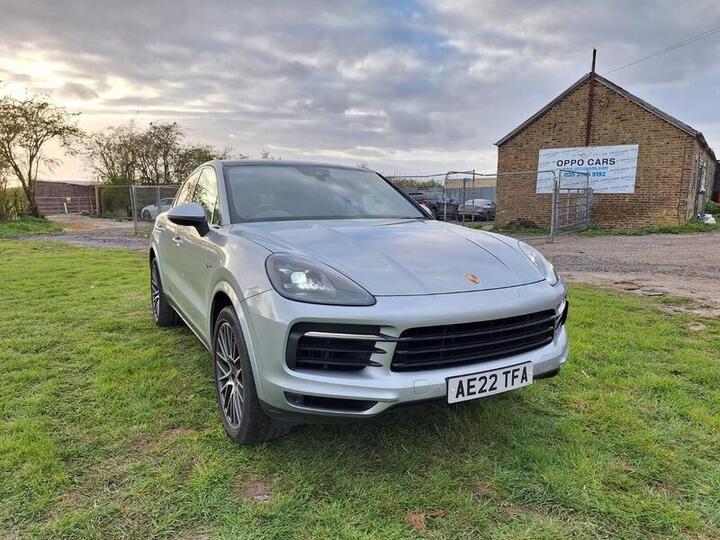 Porsche Cayenne 3.0 V6 E-Hybrid 17.9kWh TiptronicS 4WD Euro 6 (s/s) 5dr (3.6kW Charger)