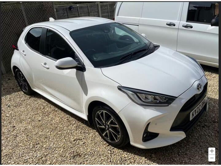 Toyota YARIS 1.5 VVT-h Design E-CVT Euro 6 (s/s) 5dr