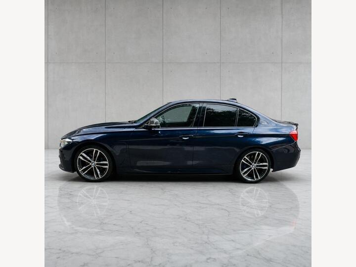 BMW 3 Series 2.0 330e 7.6kWh M Sport Shadow Edition Auto Euro 6 (s/s) 4dr