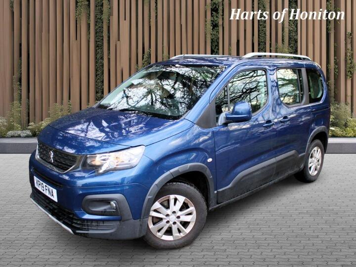 Peugeot Rifter 1.2 PureTech Allure Standard MPV Euro 6 (s/s) 5dr Peugeot Rifter 1.2 PureTech Allure Standard MPV Euro 6 (s/s) 5dr