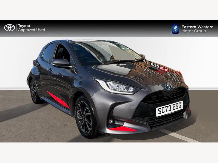 Toyota Yaris 1.5 VVT-h Design E-CVT Euro 6 (s/s) 5dr