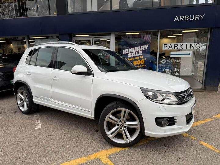 Volkswagen Tiguan 2.0 TDI BlueMotion Tech R-Line DSG 4WD Euro 5 (s/s) 5dr (Nav)