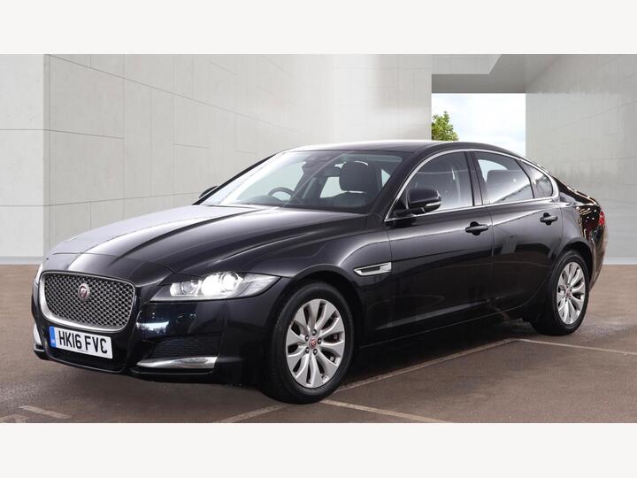 Jaguar XF 2.0d Portfolio Euro 6 (s/s) 4dr