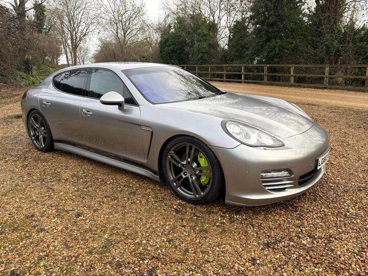 Porsche Panamera 4.8 V8 4S PDK 4WD Euro 5 (s/s) 5dr