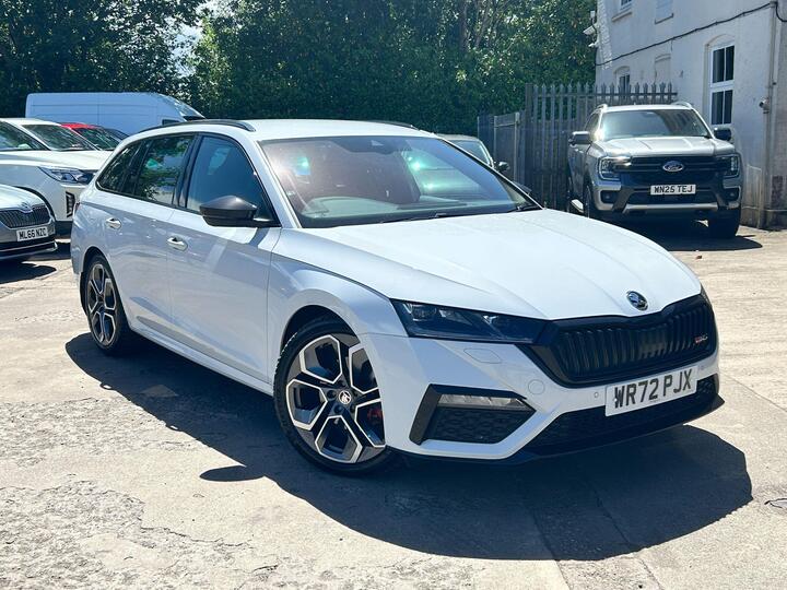 Skoda Octavia 2.0 TSI VRS Euro 6 (s/s) 5dr Skoda Octavia 2.0 TSI VRS Euro 6 (s/s) 5dr