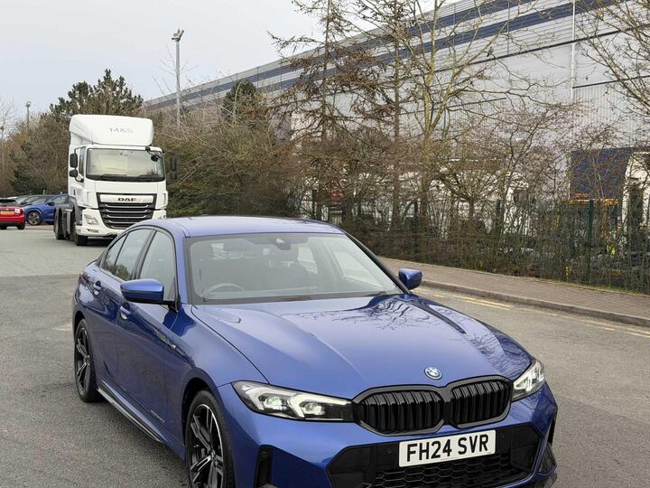 BMW 3 Series 2.0 330e 12kWh M Sport Auto Euro 6 (s/s) 4dr BMW 3 Series 2.0 330e 12kWh M Sport Auto Euro 6 (s/s) 4dr