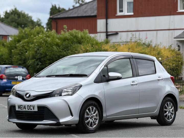Toyota Yaris 1.33 Dual VVT-i Excel Multidrive S Euro 6 5dr