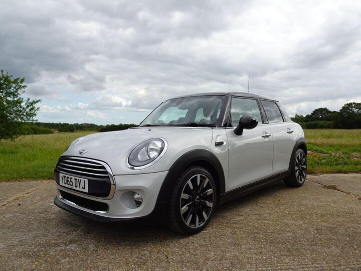 MINI COOPER 1.5 Cooper Euro 6 (s/s) 5dr
